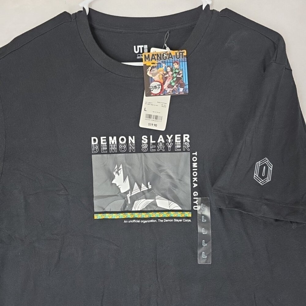 NWT DEMON SLAYER KIMETSU NO YAIBA Giyu Tomioka Uniqlo UT T-shirt Black LG - Picture 2 of 9